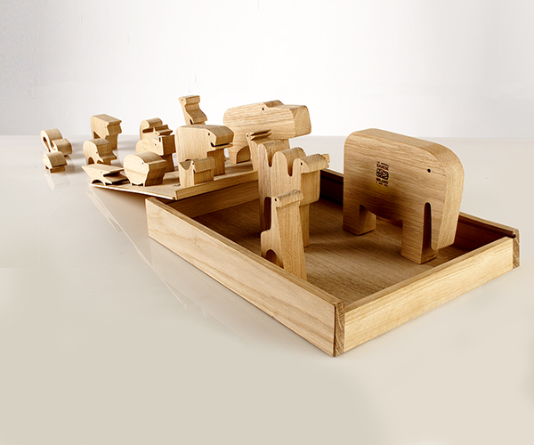 16 Animali Puzzle by Danese Artemide Accessories 16 Animali Puzzle by Danese Artemide Accessories